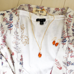 特集掲載【L大粒サイズ】バルト海産　紅茶カラー　アンバー(琥珀）　カケラ　サージカルステンレスチェーンネックレス40cm 6枚目の画像