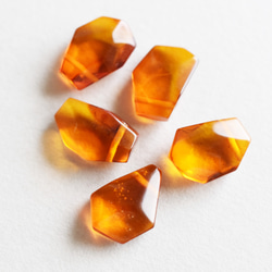 特集掲載【L大粒サイズ】バルト海産　紅茶カラー　アンバー(琥珀）　カケラ　サージカルステンレスチェーンネックレス40cm 8枚目の画像