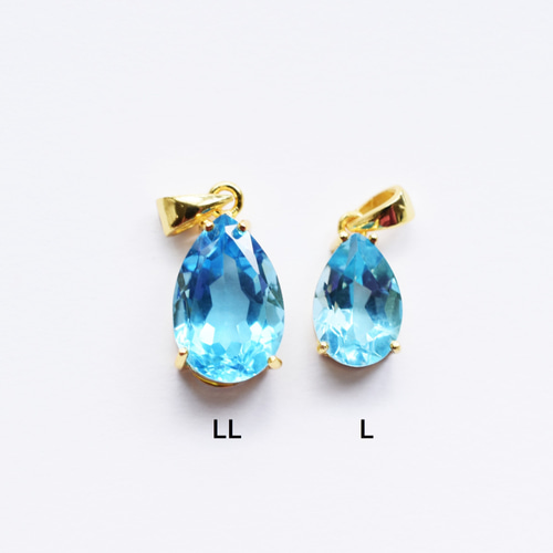 未使用❣️ブルートパーズエメラルドカット水色宝石ネックレス 宝石質 ！スイスブルートパーズ スクエアカットネックレス