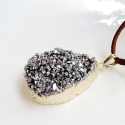 【SALE / 1分·B型】黑色銀色Druzy Frame吊墜絨面革線項鍊 第1張的照片