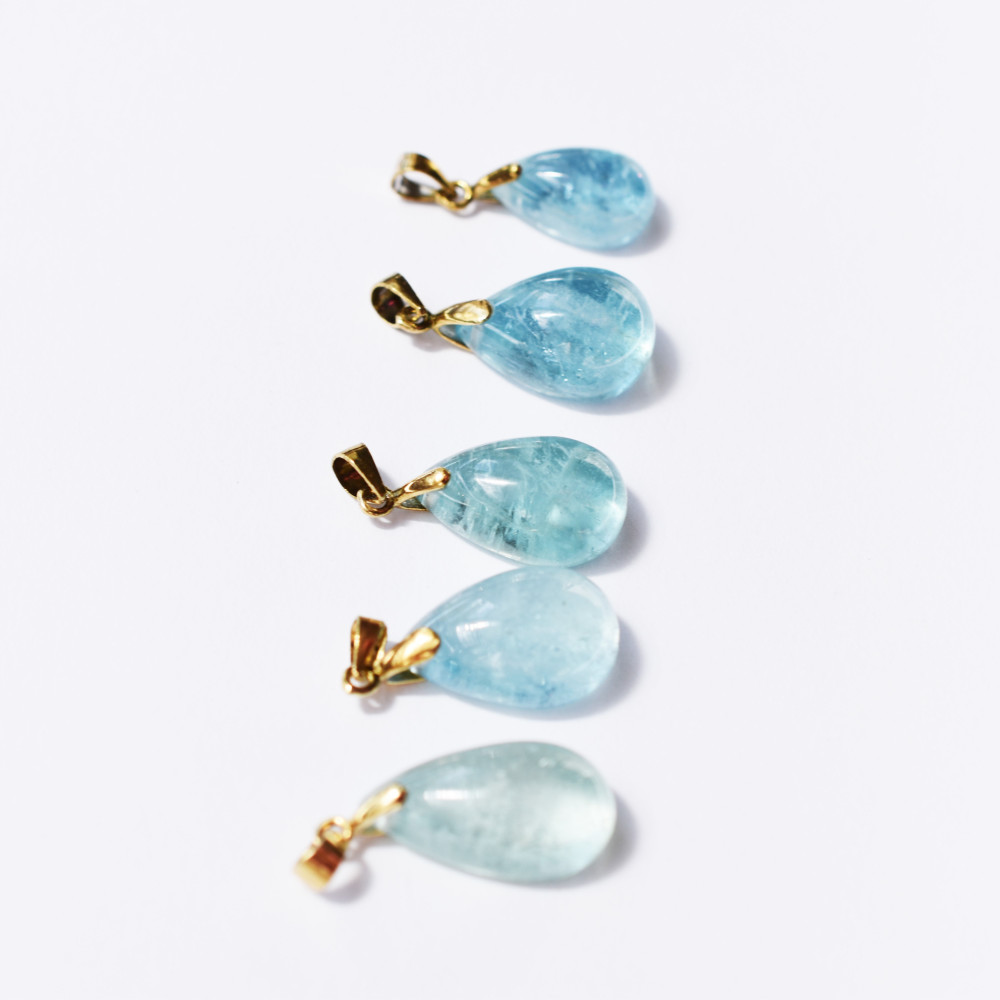 【限定５・各1】ブラジル産　AAA大粒　アクアマリン　スムースカボションドロップ　ステンレスネックレス約50cm