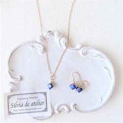 【人気再入荷】夜空から零れる　ラピスラズリ　プリンセスカット　サージカルステンレス約40cmチェーンネックレス 7枚目の画像