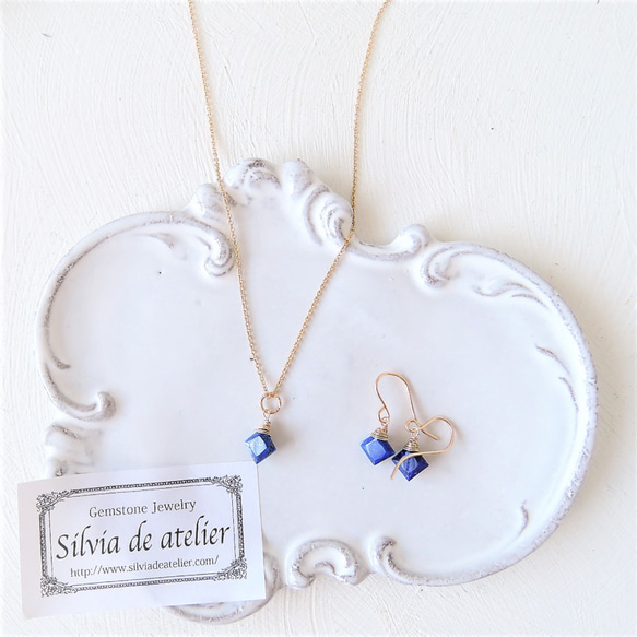 【人気再入荷】夜空から零れる　ラピスラズリ　プリンセスカット　サージカルステンレス約40cmチェーンネックレス 7枚目の画像