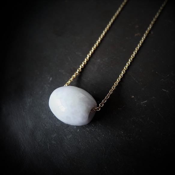 【在庫僅少】希少石！　ビルマ産ラベンダー翡翠　約40cm　サージカルステンレスネックレス 3枚目の画像