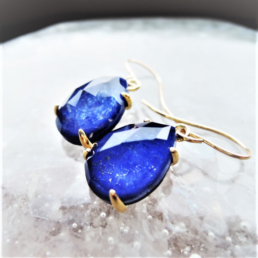 【再入荷！・イヤリング変更可】大粒　夜空のティアドロップ　ラピスラズリ　クリスタル　サージカルステンレスピアス