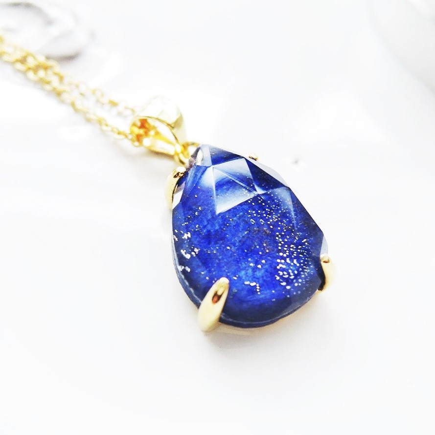 【限定数のみ・ティア】夜空の涙　プラネタリウム　ラピスラズリ　クリスタル　カボション　サージカルステンレスネックレス