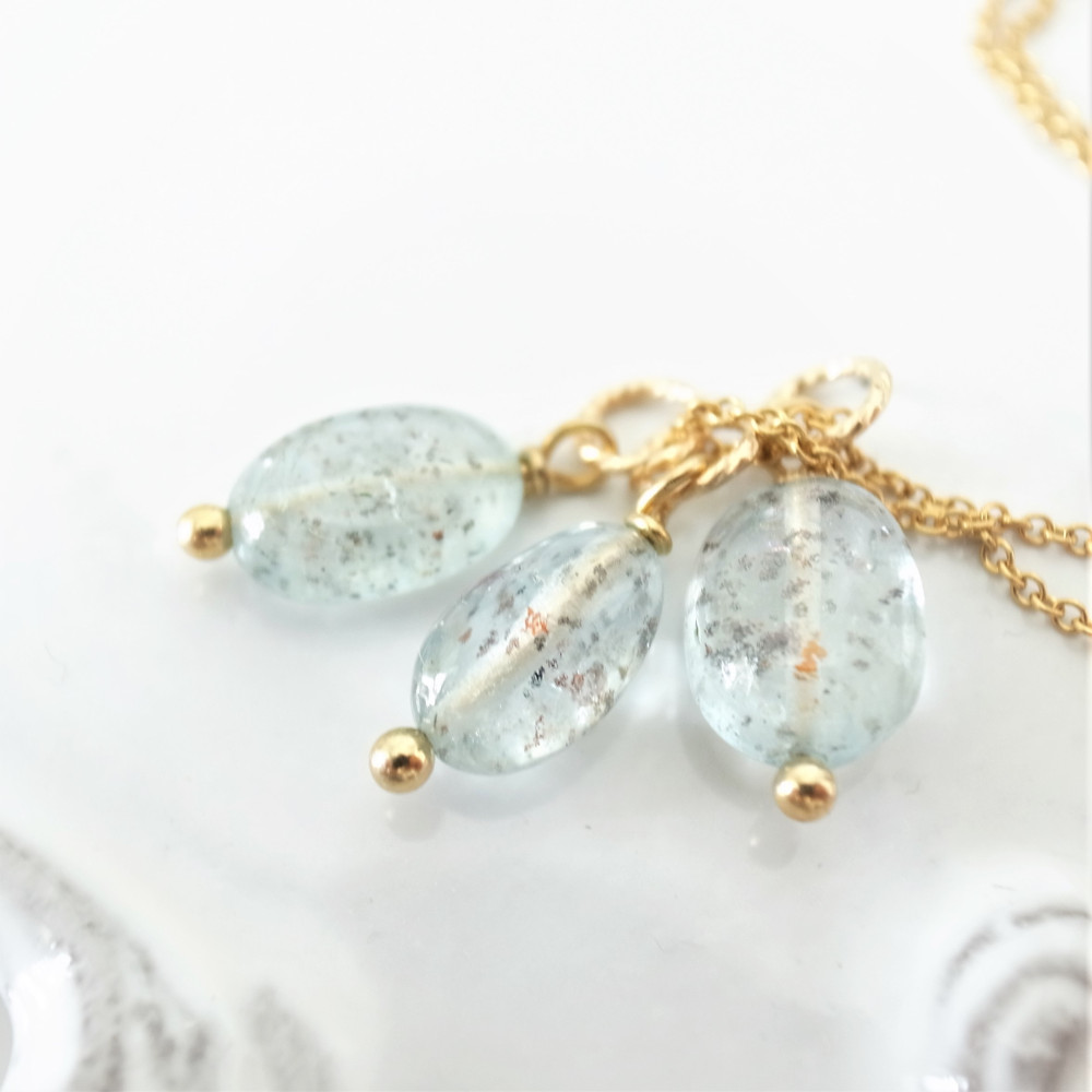 【残りA・B】アクアマリンサンストーン　オーバル　一粒　サージカルステンレスネックレス40cm  N