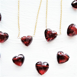 精選【數量有限 - 目前僅S碼】莫三比克石榴石心型醫用不鏽鋼項鍊 40厘米 第2張的照片