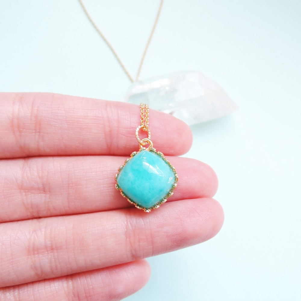 残り11　AAA　ペルー産　アマゾナイト　スクエアカボション　サージカルステンレスネックレス50cm