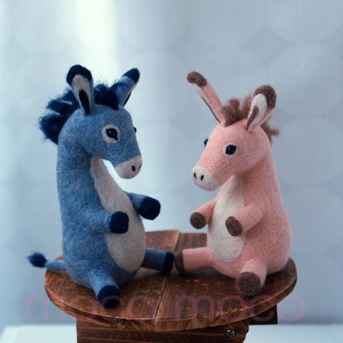 羊毛フェルト　サンタクロースロバさん 羊毛フェルト サンタクロースロバさん