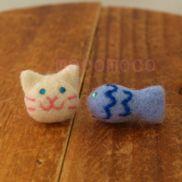 【受注制作作品】フェルティングピアス・ねこ（白） 1枚目の画像