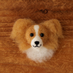 [訂做] 毛氈徽章蝴蝶犬（棕色） 第1張的照片