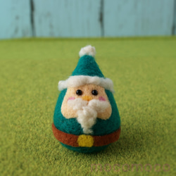 【オンラインワークショップ企画用キット】楽しいニードルフェルティング☆もこもこマスコット・サンタさん☆ 2枚目の画像