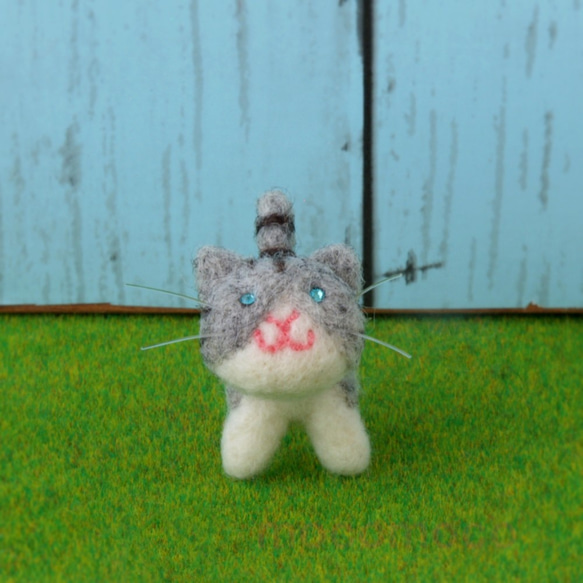【受注制作作品】もこもこマスコット・さばとら猫のさばみ　☆羊毛フェルティング☆あかころ☆akatin☆ 2枚目の画像
