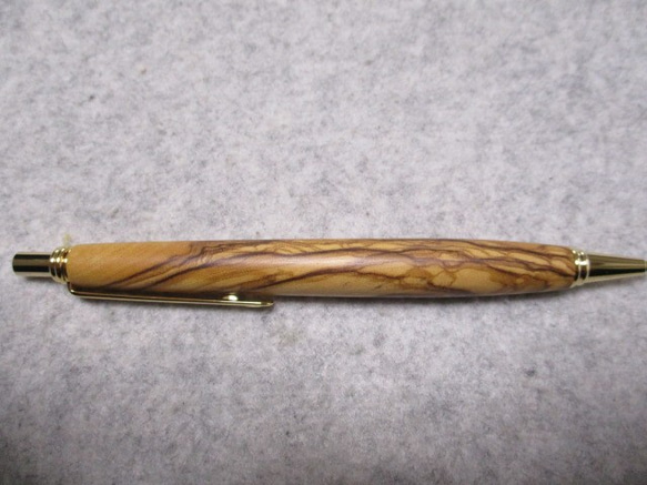 オリーブウッド　キヌカオイル仕上げ　シャープペンシル(0.5ミリ)　　　 2枚目の画像