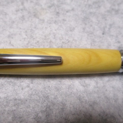 御蔵島黄楊　根杢　椿油仕上げ　ノック式コンプソンボールペン 　希少材　 4枚目の画像