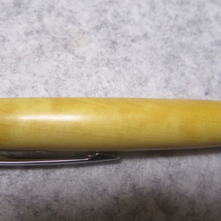 御蔵島黄楊　根杢　椿油仕上げ　ノック式コンプソンボールペン 　希少材　 5枚目の画像