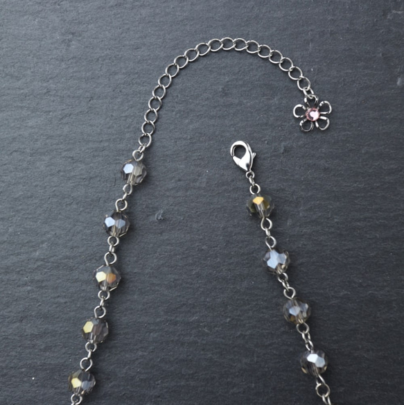 Glass Beads Necklace 第3張的照片