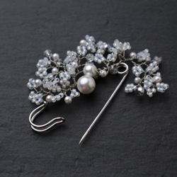 Beaded Flower Brooch(Silver) 第4張的照片