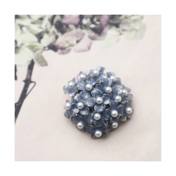 Hydrangea Brooch(Blue) 第1張的照片