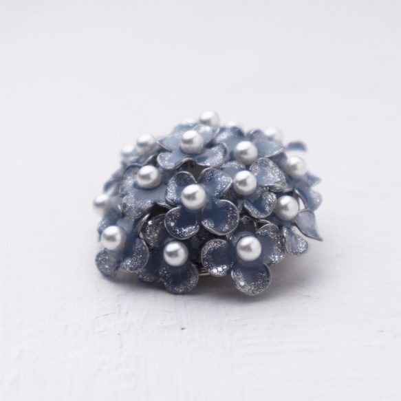 Hydrangea Brooch(Blue) 第3張的照片