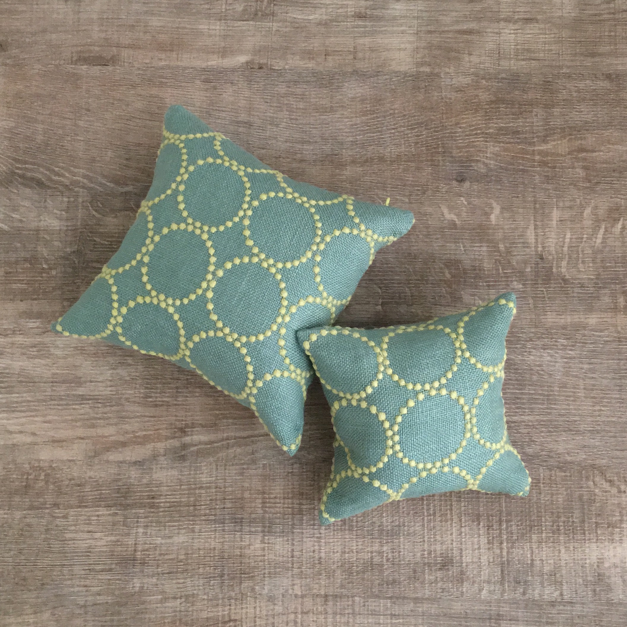 ミニミニクッション クッションカバー45角（TINY FLOWER/ブルー）A034C＜取り寄せ品