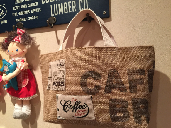 売り切れました。コーヒー豆麻袋 CAFES DO BRASIL 独り旅レッド トート  