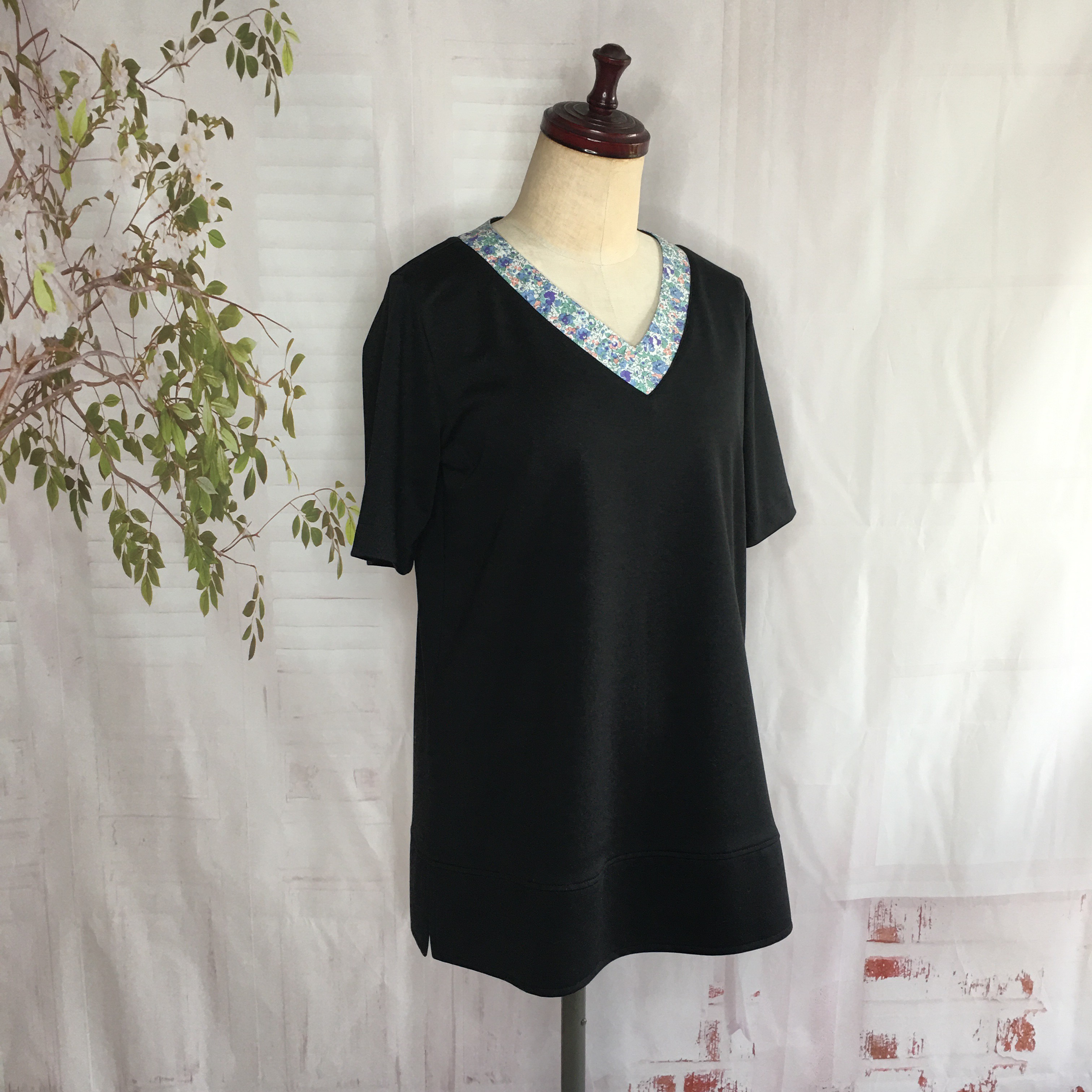 リバティーの生地を使ったカットソー　フリーサイズ