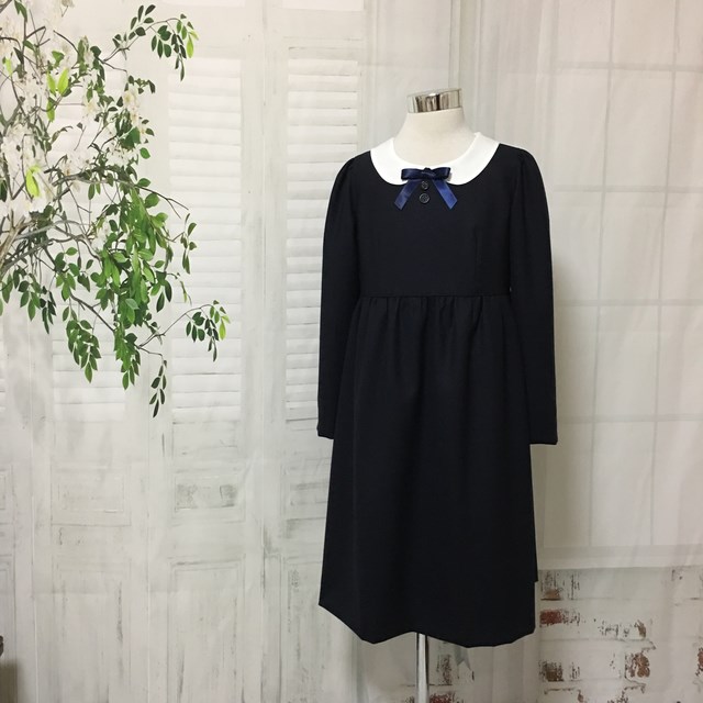 白衿ワンピース（受注生産用） 7,144円