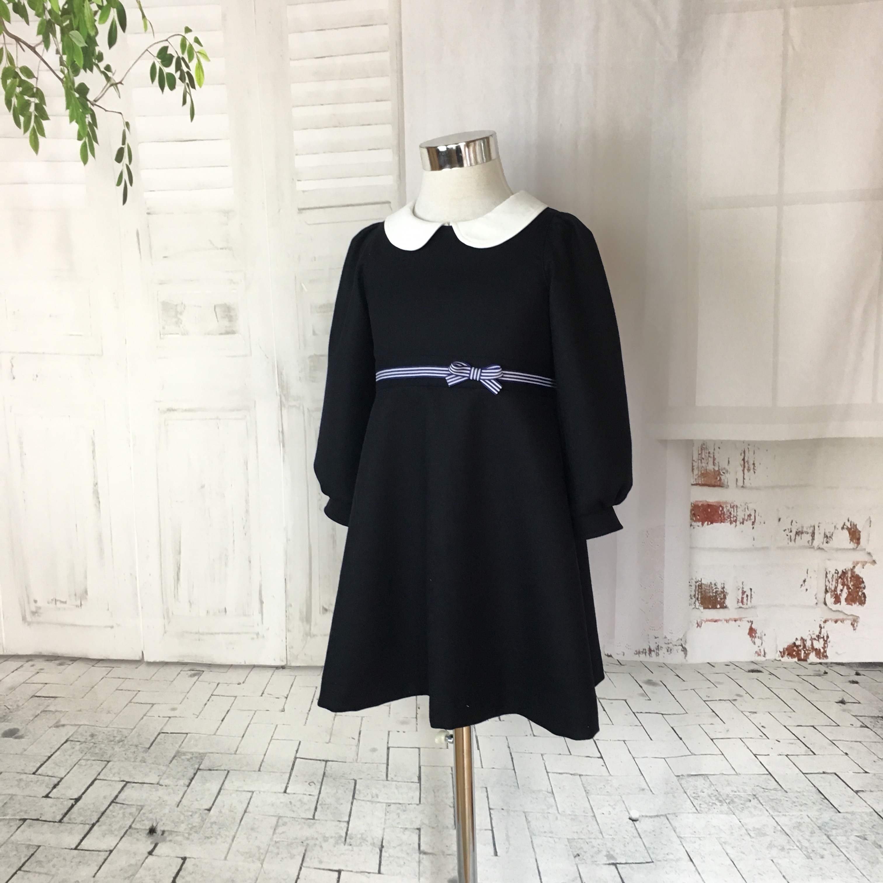 (受注用)白衿付き紺色フレァ−ワンピース 110cm