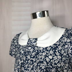 変わり衿付きチュニック130cm白地に紺色小花柄 3枚目の画像