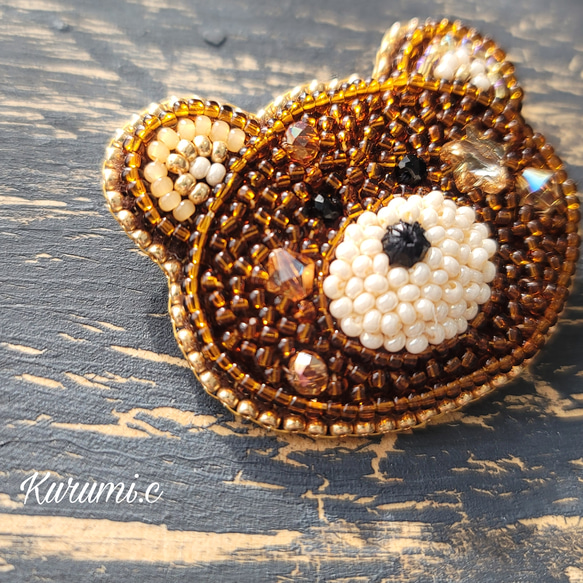 くまちゃんの誕生日会　立体ビーズ刺繍オブジェ　ハンドメイド くまちゃんの誕生日会 立体ビーズ刺繍オブジェ ハンドメイド