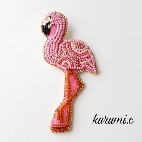 【ご成約済み】フラミンゴ　刺繍ブローチ　ハンドメイド　鳥　刺繍 ご成約済み】フラミンゴ刺繍ブローチハンドメイド鳥刺繍