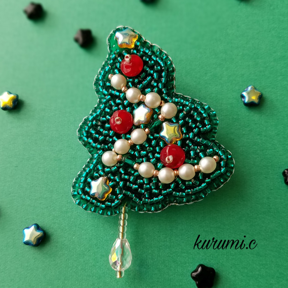 クリスマスツリーのビーズ刺繍ブローチ ブローチ TAKAYO 通販