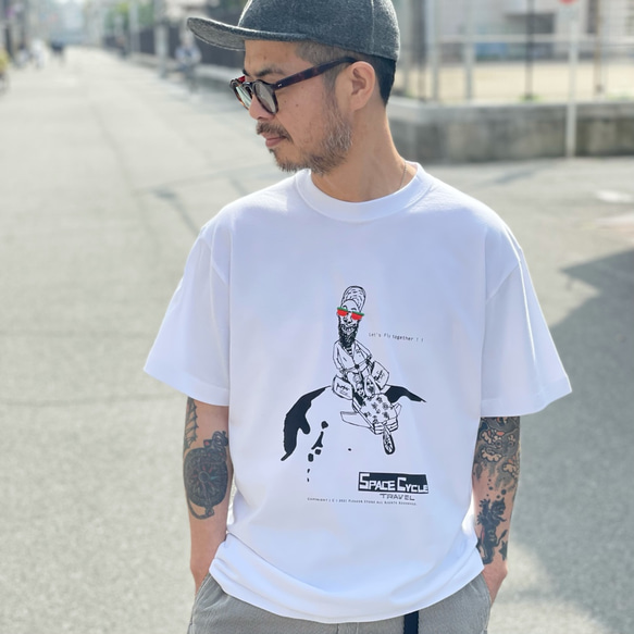 「スペースサイクルおじさん」Tシャツ 1枚目の画像