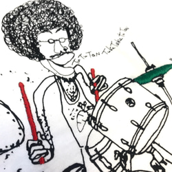 「ドラムおじさん」オリジナルイラスト 手刺繍 Tシャツ 3枚目の画像