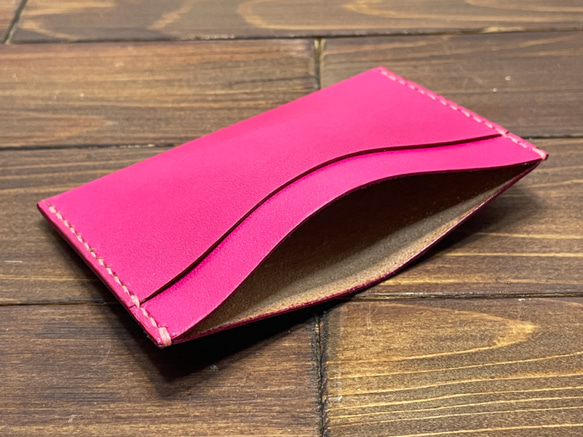 シンプルな横型カードケース（ピンク） 1枚目の画像