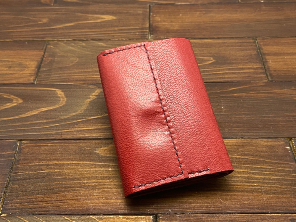 手のひらサイズで超軽量！カードサイズミニウォレット【ヤギ革】