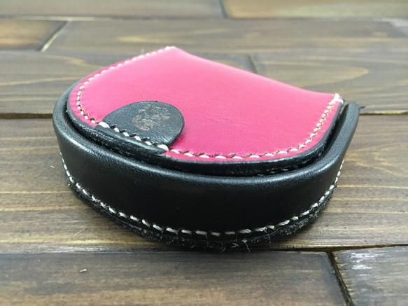 馬蹄形零錢包兩種顏色（粉紅色x黑色） 第1張的照片
