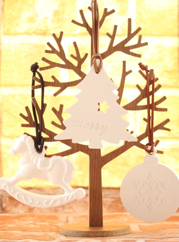 クリスマスにぴったり「クリスマスツリー」のアロマストーン 2枚目の画像