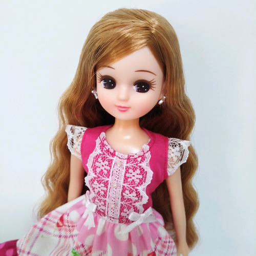 22cmドール服 さくらんぼ柄♡フリルワンピース リカちゃん服 ブライス