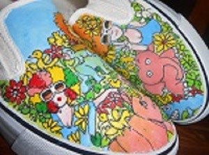 手描きスニーカー