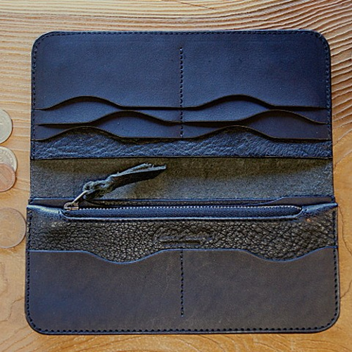 希少！バッファロー（水牛）の革で作った渋めのスタンダードロング