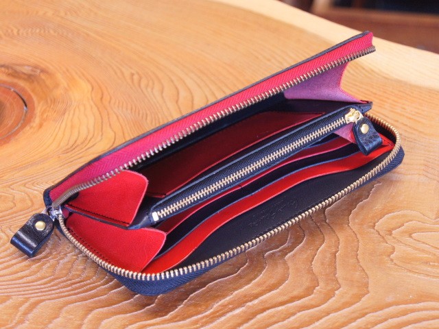 ラウンドファスナー長財布 Mikado 黒赤チェック ラウンドファスナー長財布 Mikado 黒赤チェック