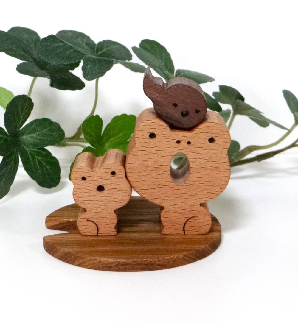 梅雨どき応援隊♪カエルの合唱 Ω 置物 