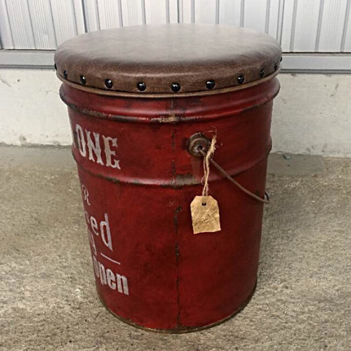 BARREL CRAFT 赤いスツール