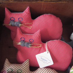 小貓麵包美國棉「Stickitten」/斜條紋紅色 第1張的照片