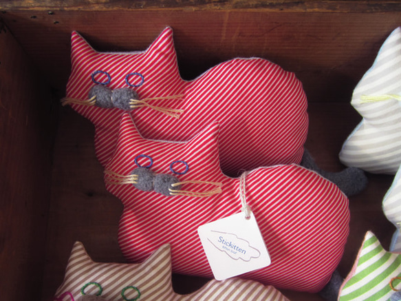 小貓麵包美國棉「Stickitten」/斜條紋紅色 第1張的照片