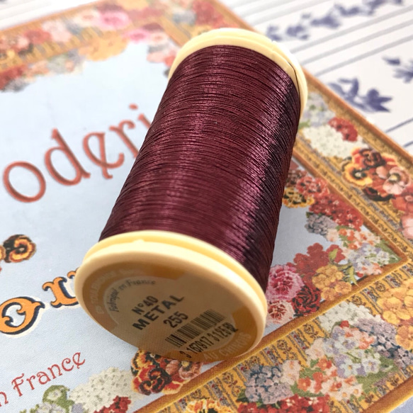 M No.255 刺繍用 メタリック糸 Fil métallisé フランス製 2枚目の画像