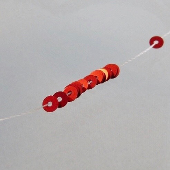 14 φ3ミリ 糸通し 平型スパングル(パイエット) リュネビル刺繍・オートクチュール刺繍 1枚目の画像